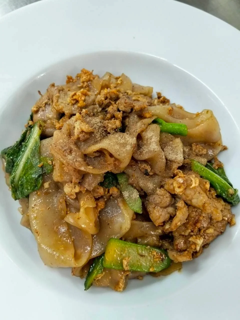 ผัดซีอิ้วหมู/ไก่