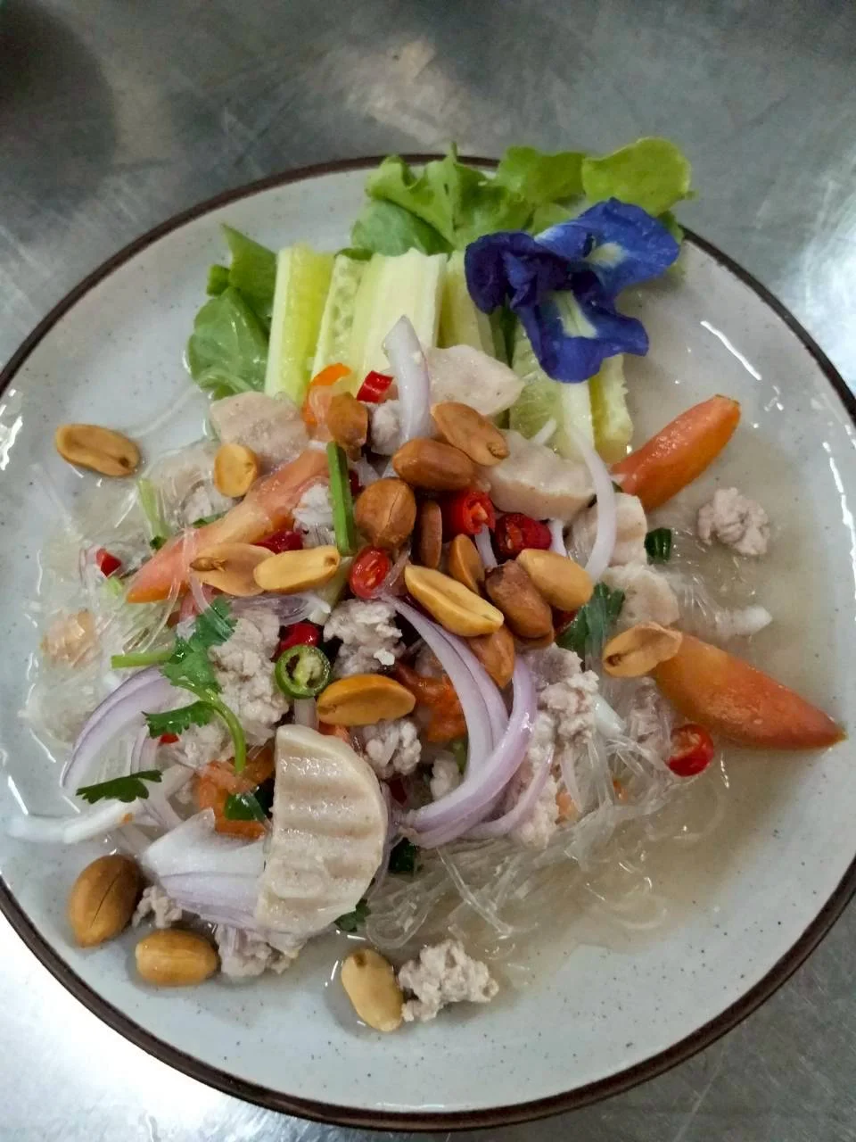 ยำวุ้นเส้นรวมมิตร